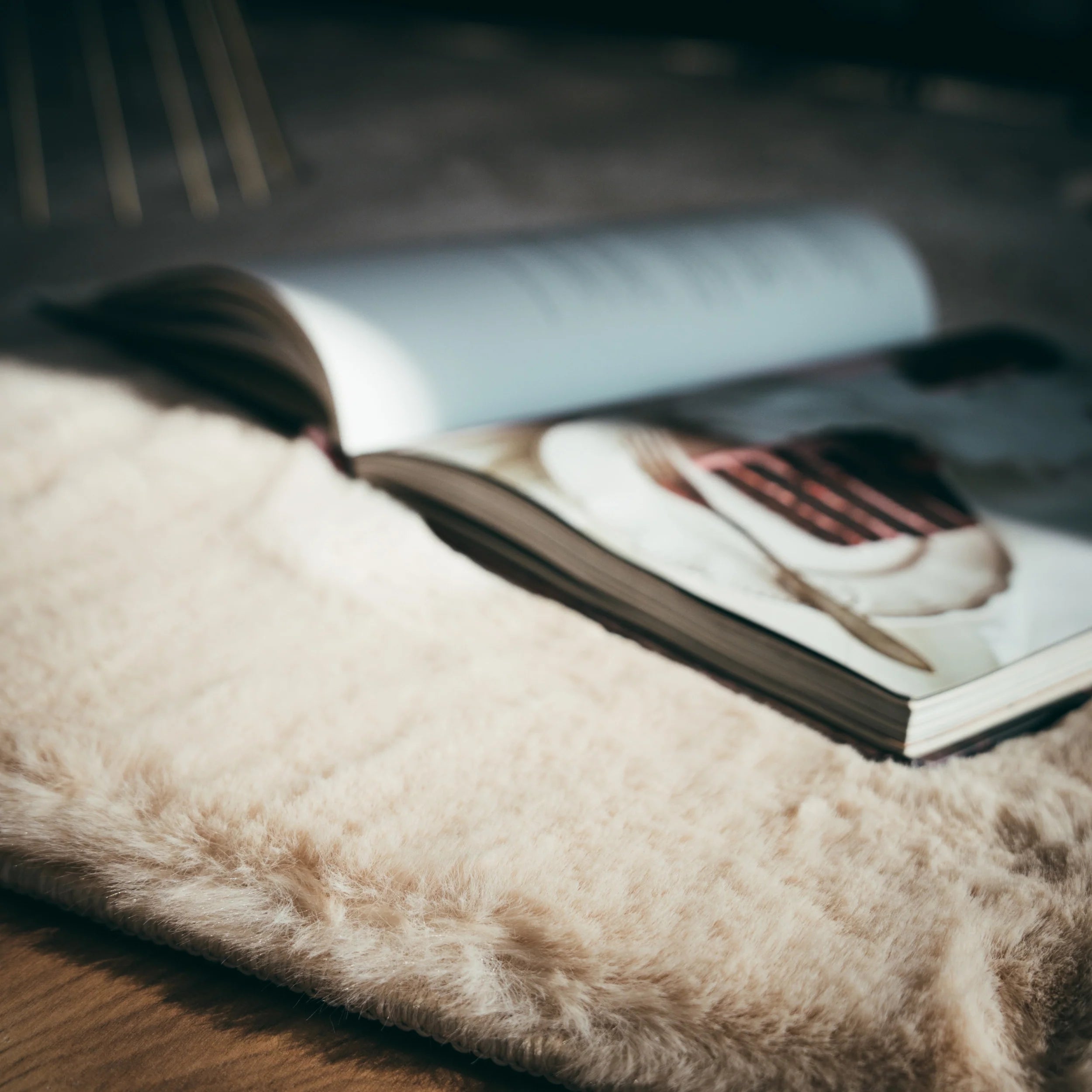 Massimo Monaco Ivory Modern Tavşan Tüyü Halı